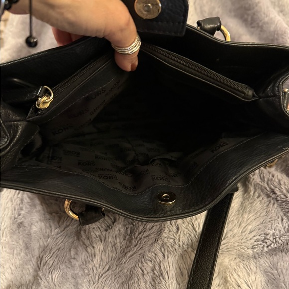 Michael Michael Kors Hamilton Satchel/Shoulder Bag ~Black pebbled leather EUC - Picture 9 of 16